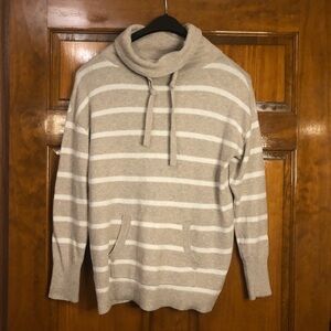 Loft Size medium Long Sleeve Sweater